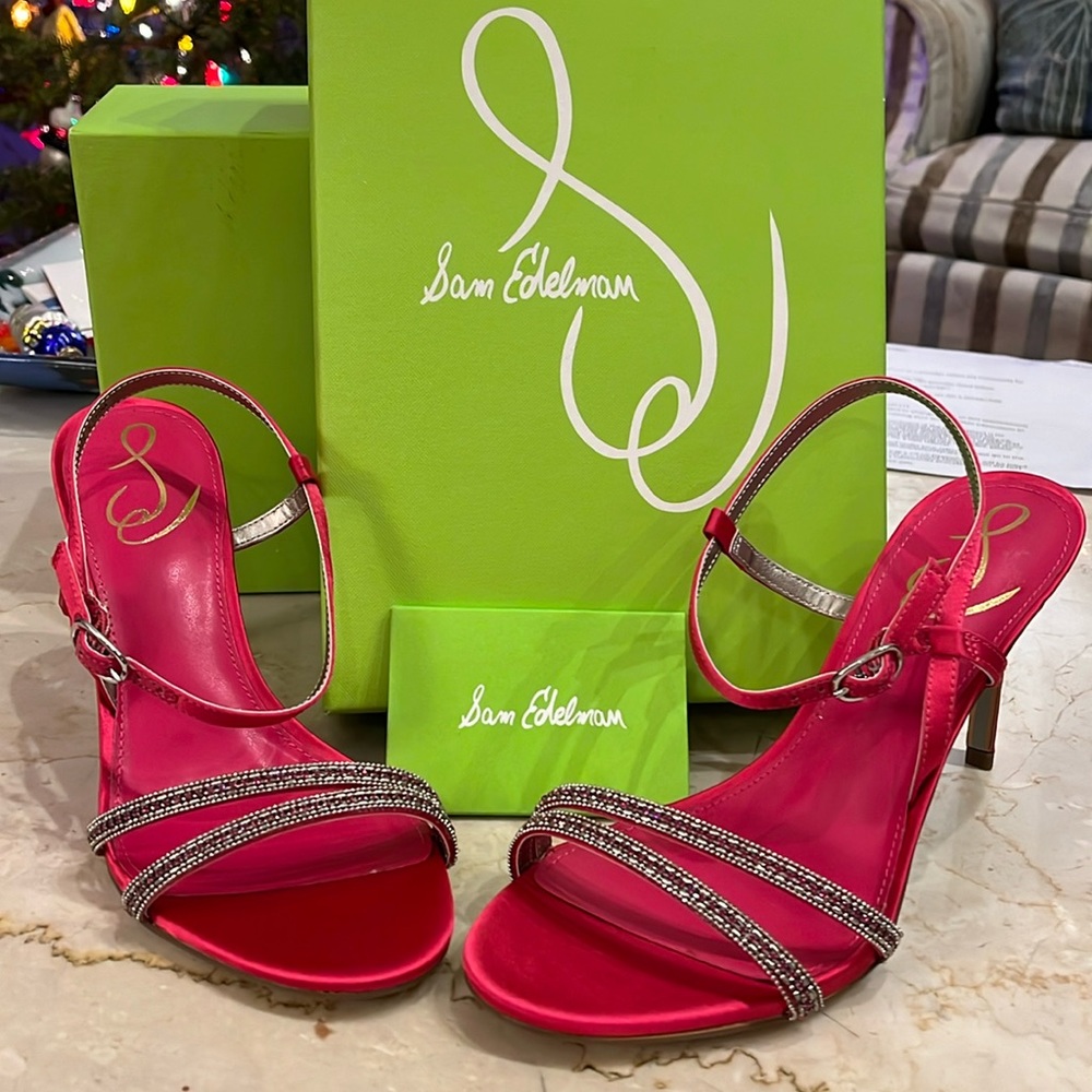 Sam Edelman fuscia pink satin sandals in 7.5. Never worn!  New in box